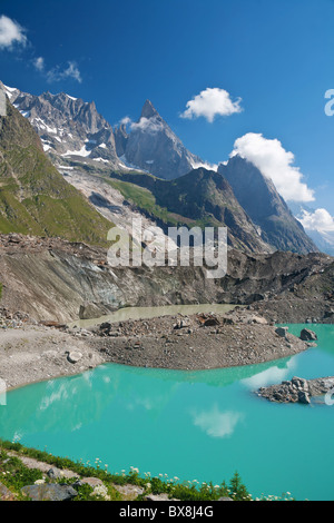 moränischen Seelein in italienischen Alpen in der Nähe von Courmayeur, Italien Stockfoto