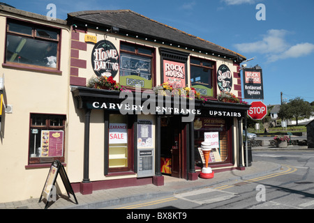 Das Rock House Public House in Cashel, Co. Tipperary, Irland (Eire). Stockfoto