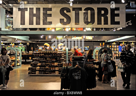 Im Store in The Guinness Storehouse, Dublin City, Irland Stockfoto