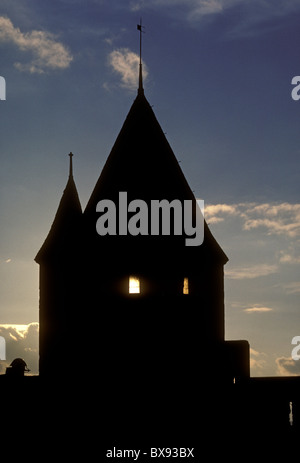 La Cite einer mittelalterlichen feudalen Festung in der Stadt Carcassonne Languedoc-Roussillon Frankreich Europa Stockfoto