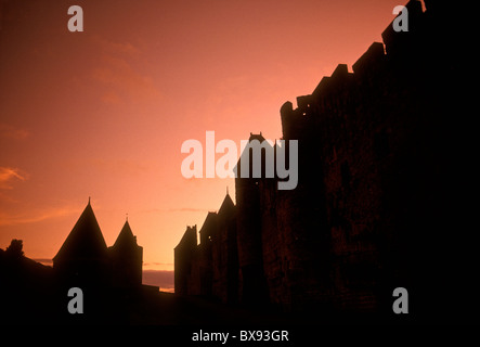 feudalen Festung, Zitadelle, Stadtmauer, Militärfestung, Katharer Kriege, Albigensian Kreuzzug, La Cite, Carcassonne, Languedoc-Roussillon, Frankreich Stockfoto