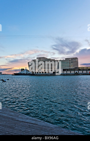 World Trade Center vom Einkaufszentrum Maremagnum, Port Vell, Hafen, Ciutat Vella, Barcelona, Spanien Stockfoto