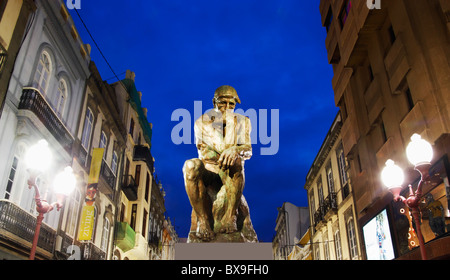 Der Denker, Original Bronze-Skulptur von Auguste Rodin. Stockfoto