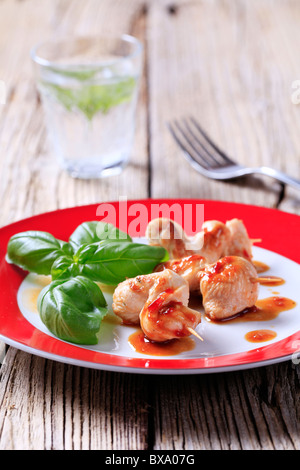 Chicken Satay und pikanter sauce Stockfoto