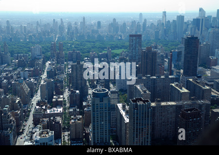 Luftaufnahme von Upper West/East Side während der Hitzewelle im heißen Sommer, Manhattan, New York City, USA Stockfoto