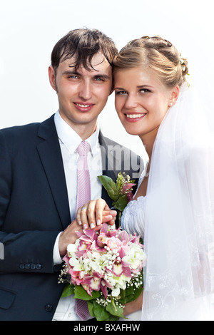 Junge Hochzeit paar Outdoor Portrait. Stockfoto