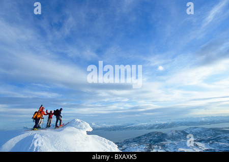 Fernsicht auf der Bergsteiger am Berg Stockfoto