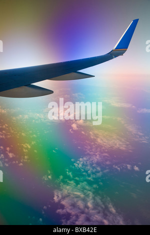 Flügel des Flugzeugs im Flug Stockfoto