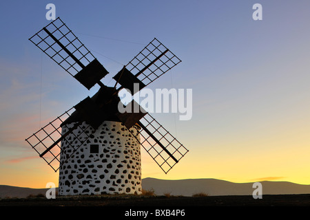 Windmühle, Fuerteventura, Kanarische Inseln, Spanien, Europa Stockfoto