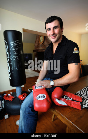 Box-Champion Joe Calzaghe zu Hause in der Nähe von Blackwood South Wales 2008 Stockfoto