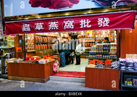 Orientalische Medizin Kräuterladen in Chinatown Hong Kong Südostasien, Stockfoto