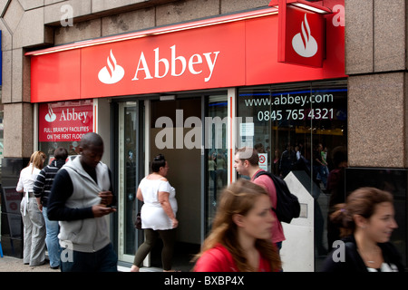 Speichern der Abtei Bank, gehört der Santander Bank in London, England, Vereinigtes Königreich, Europa Stockfoto