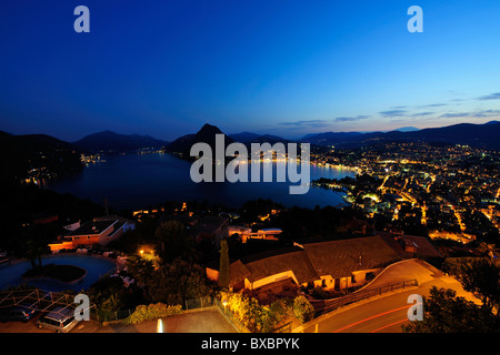 Lugano mit San Salvatore Berg am Lago di Lugano, Lago di Lugano, Kanton Tessin, Schweiz, Europa Stockfoto