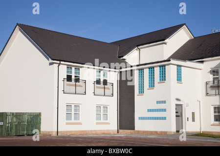 Moderne Architektur. Häuser in Dublin Quay, Irvine, North Ayrshire, Schottland, UK Stockfoto