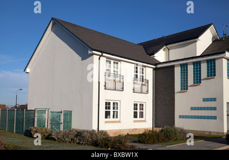 Moderne Architektur. Häuser in Dublin Quay, Irvine, North Ayrshire, Schottland, UK Stockfoto