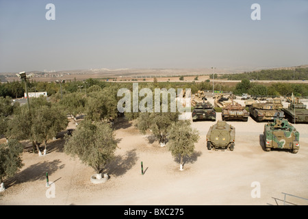 Aussicht vom Gipfel des alten Forts der britischen Polizei nun das israelische Armored Corps Museum in Latrun, Israel Stockfoto