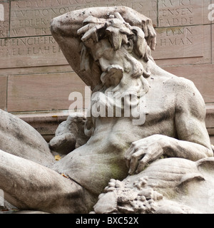 USS Marine-Denkmal am Tor des Händlers in Manhattan, New York City, Vereinigte Staaten von Amerika Stockfoto