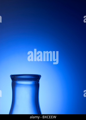 Nahaufnahme Detail klares Glas Becher Durchstechflasche Stockfoto