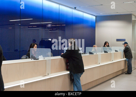 Teller-Stationen in die Citibank neue Flaggschiff High-Tech-Niederlassung in der Nähe des Union Square von New York Stockfoto