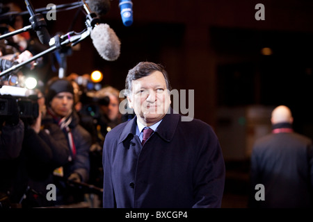 José Manuel Durão Barroso, der Präsident der Europäischen Kommission kommt zu dem EU-Gipfel am 16. Dezember 2010 Stockfoto