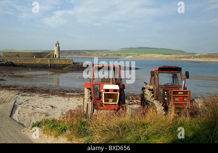 Logan und seine Traktoren Rhinns of Galloway zu portieren. Stockfoto