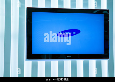 Flachbild-LCD-TV-Bildschirme Samsung hd digital hdtv high-Definition-Technologie Fernsehen Medien Multimedia-Unterhaltungselektronik Stockfoto