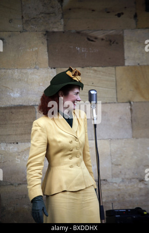 LOLA LAMOUR 1940er Jahren Sänger PICKERING YORKSHIRE PICKERING NORTH YORKSHIRE PICKERING NORTH YORKSHIRE 16. Oktober 2010 Stockfoto