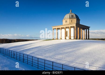 Der Tempel der Minerva in Hardwick Hall County Park am Stadtrand von Sedgefield, Teesdale, County Durham Stockfoto