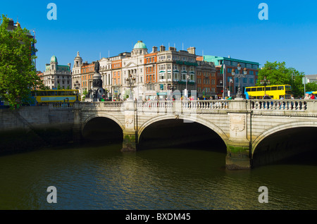 O' Connell Brücke über den Fluss Liffey Stockfoto