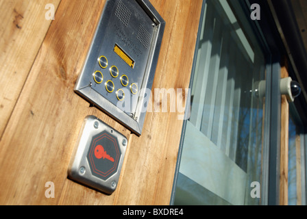 Tastatur-Entry-System für moderne Wohnungen Norwich UK Stockfoto