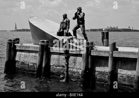 Handelsmarine Mahnmal am Battery Park dramatische NYC Skulptur ist eine Hommage an Seeleute Opfer Stockfoto