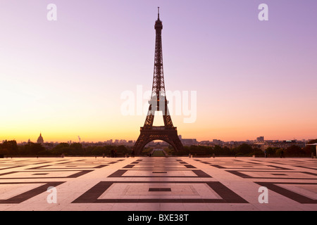 Europa, Frankreich, Paris (75), Esplanade du Trocadéro und Eiffelturm Stockfoto