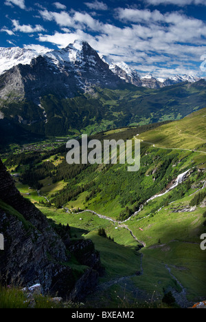 Blick auf den Eiger Noth Gesicht und Grindelwald First Bergstation, Berner Oberland, Schweiz Stockfoto