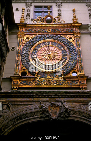 astronomische Uhr, Gros Horloge, Rue du Gros Horloge, Stadt Rouen Haute-Normandie, Frankreich Stockfoto