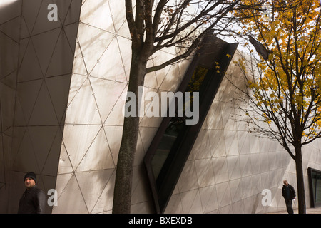 Außenseite von Daniel Libeskind entworfen moderne Graduate Centre London Metropolitan University. Stockfoto