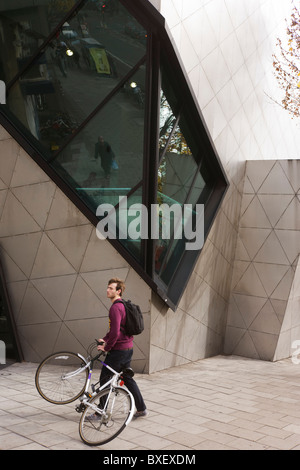 Außenseite von Daniel Libeskind entworfen moderne Graduate Centre London Metropolitan University. Stockfoto