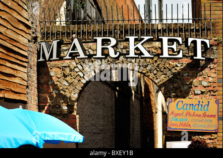 LONDON, Großbritannien - 03. JULI 2010: Schild für Camden Market Stockfoto