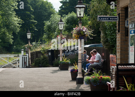 Oakworth-Station, in der Nähe von Haworth; Bestandteil der Keighley und Wert Valley Railway. Stockfoto