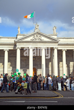 Bank von Irland College Dublin grün Stockfoto