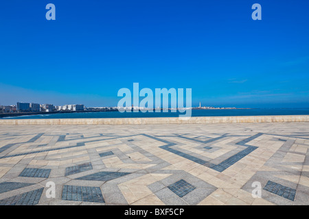 Blick auf die Casablanca-Küste vom König Hassan II Moschee entfernt, Marokko. Stockfoto