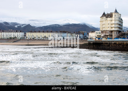 Grand Hotel Llandudno Pier Meer Berge Wales Uk Stockfoto