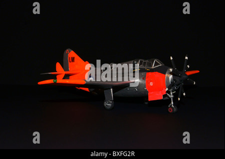 FAIREY GANNET FROSCH 1/72. TWIN MAMBA MODELLMOTOREN MIT CONTRA - ROTIERENDE PROPELLER. Stockfoto