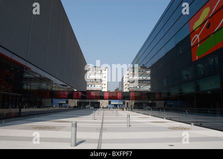 "Blizard Building" entwickelt von Will Alsop beherbergt das Institut für Zell- und Molecular Science. Stockfoto