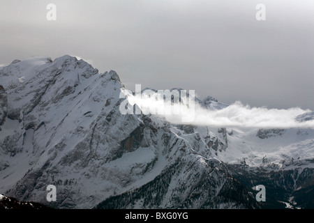 Cloud-umhüllende der Passo Sella, Sellajoch Wolkenstein Dolomiten Italien Stockfoto