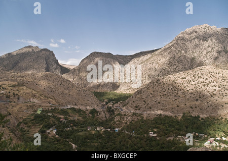 Das Dorf Sulav am Stadtrand von Amedi (Amadiya), in der Nähe der das Türkischen - irakische Grenze in der kurdischen autonomen Region im Norden des Irak. Stockfoto