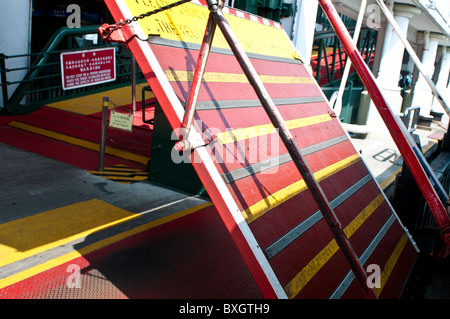 Gangplank, Star Ferry, Hongkong, China Stockfoto