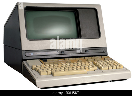 Computer / Elektronik, Computer, Hewlett-Packard, Version 2647A, Grafikterminal, Büroschreibtisch, USA, 1978, historisch, historisch, 70er, 70er, 20. Jahrhundert, kompakt, Personal Computer, Hewlett Packard, HP, monochrom, Betriebssystem BASIC, AMD 8080-A, 2 MHz, 64 KB RAM, 64 KB ROM, Bildschirmauflösung 720 x 360, Massenspeicher, Massenspeicher, Bandlaufwerk, Bandlaufwerke HP200, Schnittstellen RS232-C, Technik, Clipping, Cut-Out, Hardware, Display, Cut-Out, Cut-outs, Additional-Rights-Clearences-nicht verfügbar Stockfoto