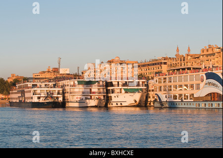 Ägypten, Aswan. Feluke Segeln auf dem Nil bei Assuan. Stockfoto