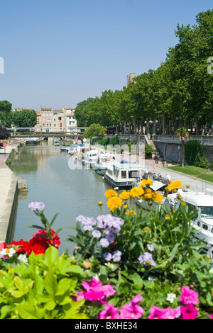 Canal De La Robine Weitergabe durch Narbonne Frankreich Stockfoto