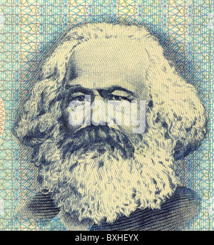 Karl Marx (1818-1883) auf 100 Mark 1975 Banknote aus der DDR. Stockfoto